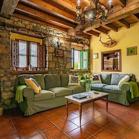 Casa Begonasituada En Sardedo Ribadesella